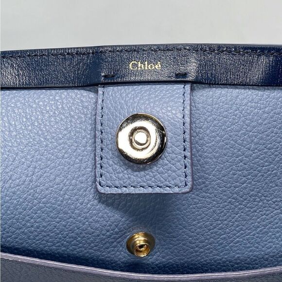 Chloe Sense Large Tote Bag in Grained Leather - Picture 9 of 15